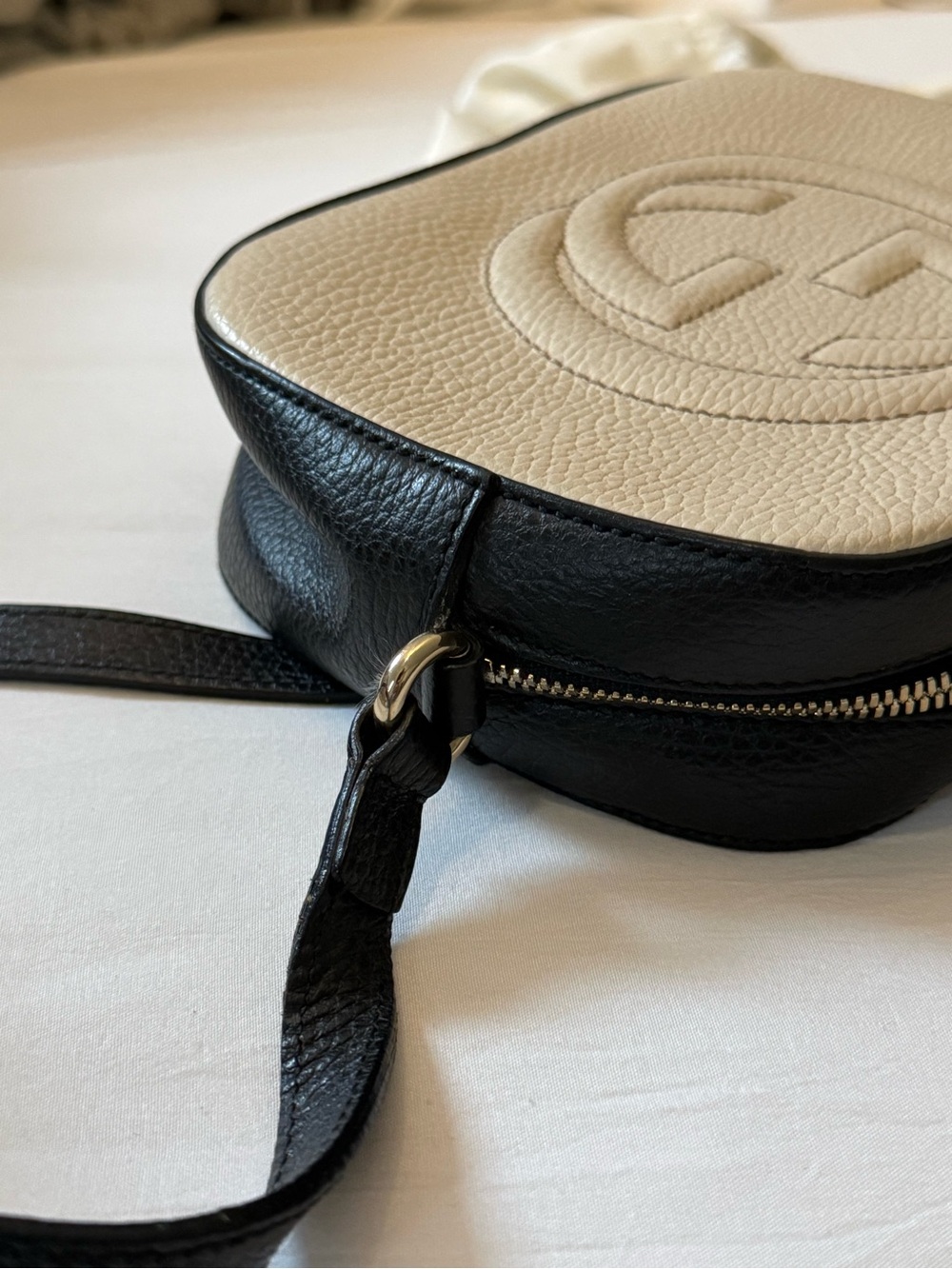 Gucci Soho Crossbody Bag - Picture 13 of 14